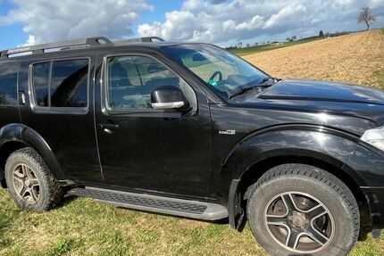 Nissan Pathfinder 248.000 km 4.900 &euro; Sinsheim 74889