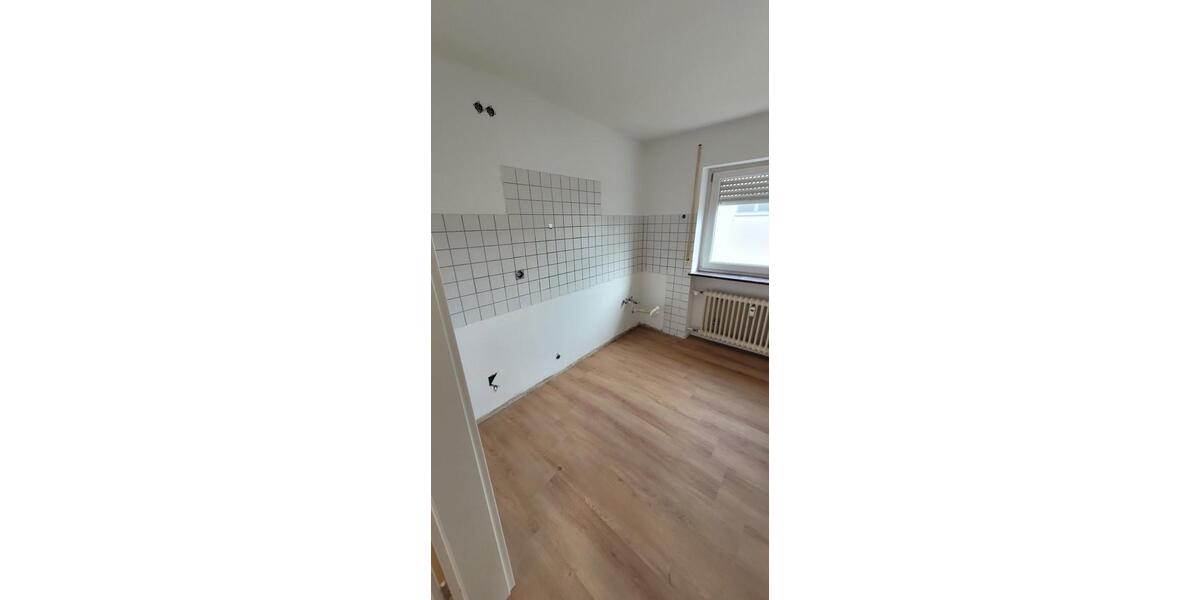 Dachgeschoßwohnung Walzbachtal - 4 Zimmer, 81 m&sup2;, 950&euro; | Angebot:25231301