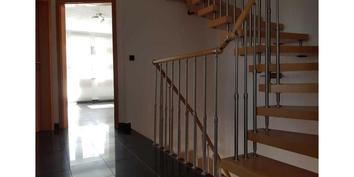 Doppelhaushälfte Bad Rappenau - 8 Zimmer, 213 m&sup2;, 520.000&euro; | Angebot:27050149