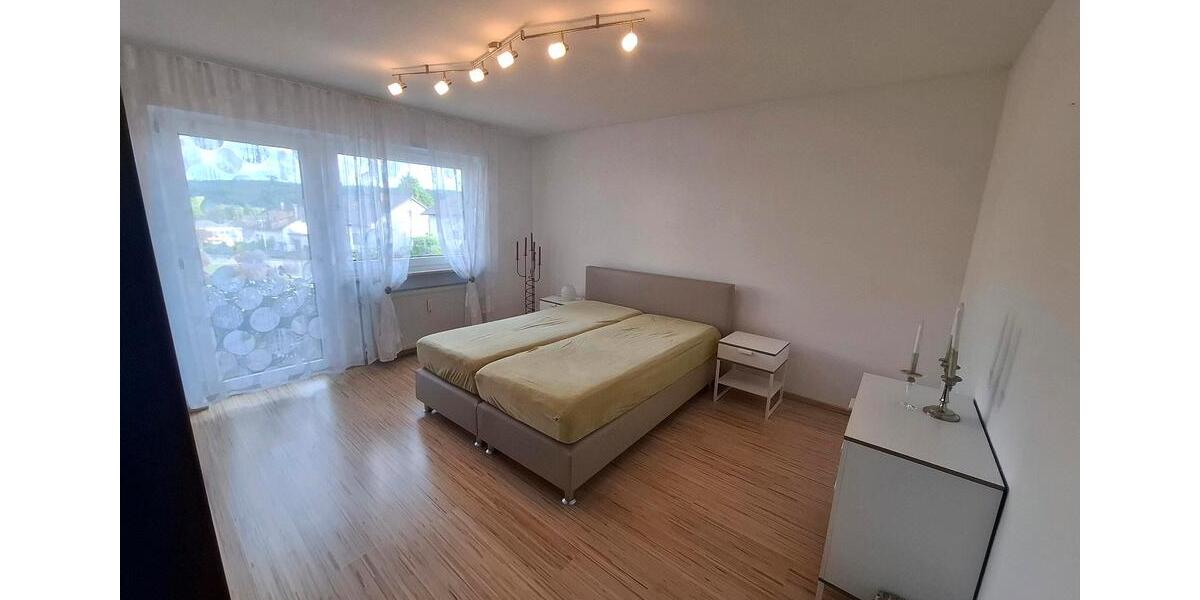 Mehrfamilienhaus, Wohnhaus Kraichtal - 8 Zimmer, 200 m&sup2;, 479.000&euro; | Angebot:26795036