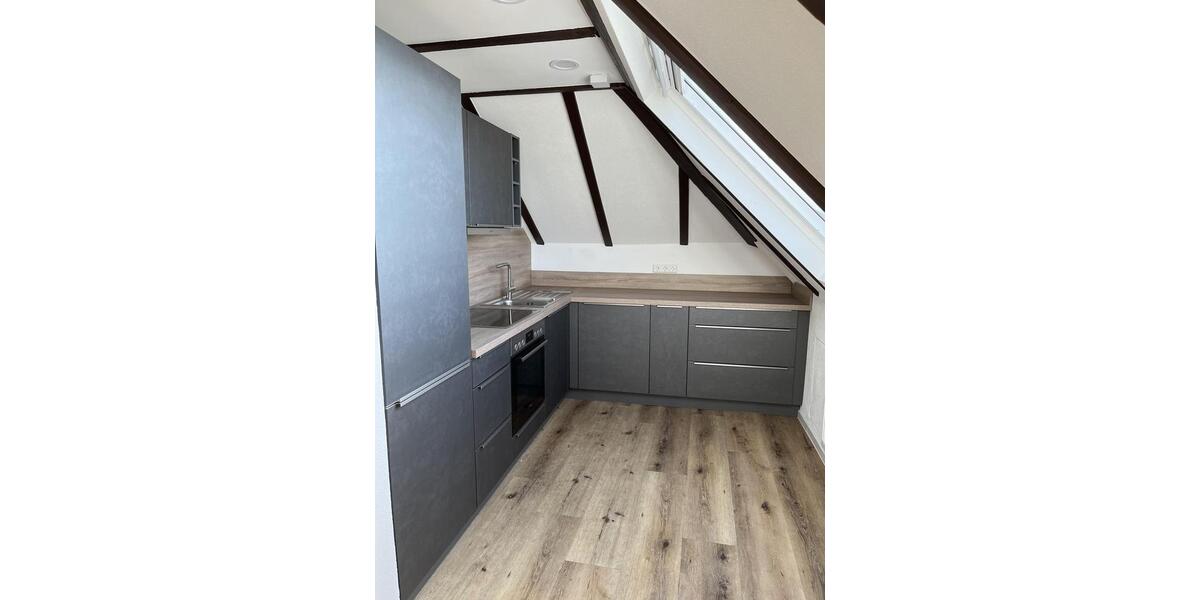 Dachgeschoßwohnung Heilbronn Kernstadt - 1 Zimmer, 12 m&sup2;, 468&euro; | Angebot:25238911