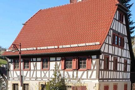 Haus Knittlingen - 9 Zimmer, 216 m&sup2;, 505.000&euro; | Angebot:25281408