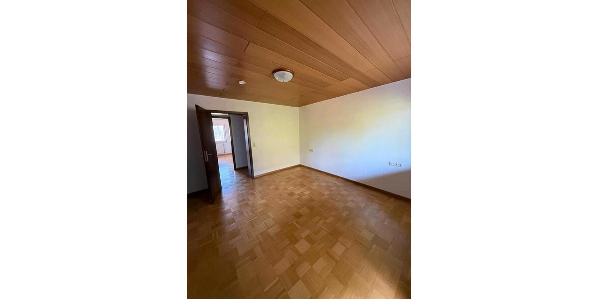 Etagenwohnung Heilbronn Horkheim - 3.5 Zimmer, 95 m&sup2;, 1.100&euro; | Angebot:26690167