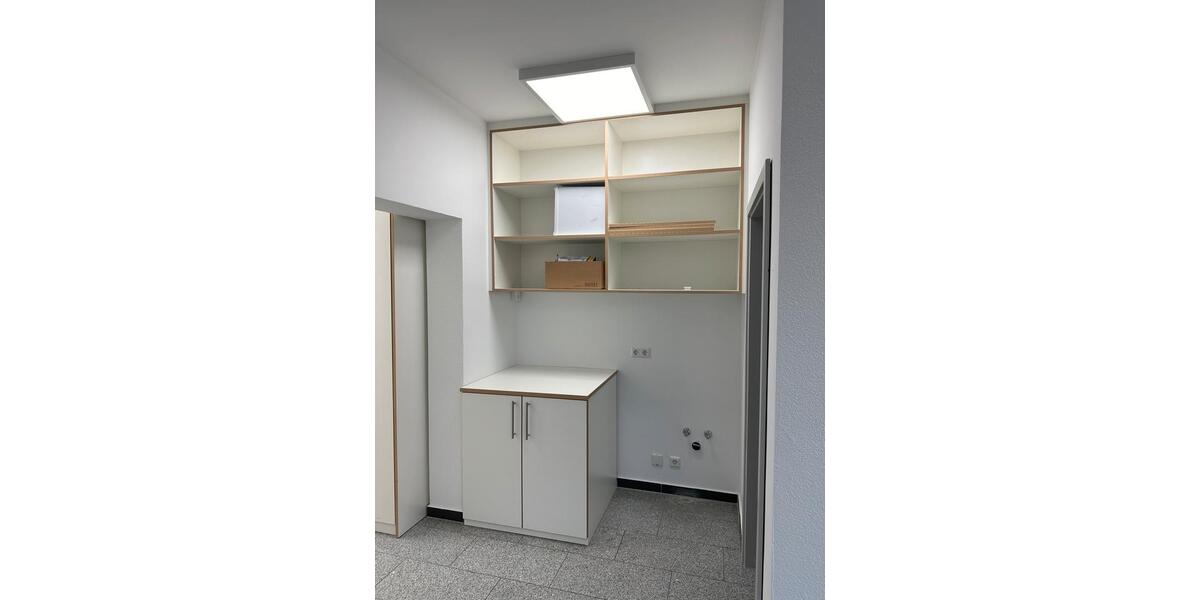 Gewerbeobjekt Massenbachhausen - 1.200&euro; | Angebot:14407408