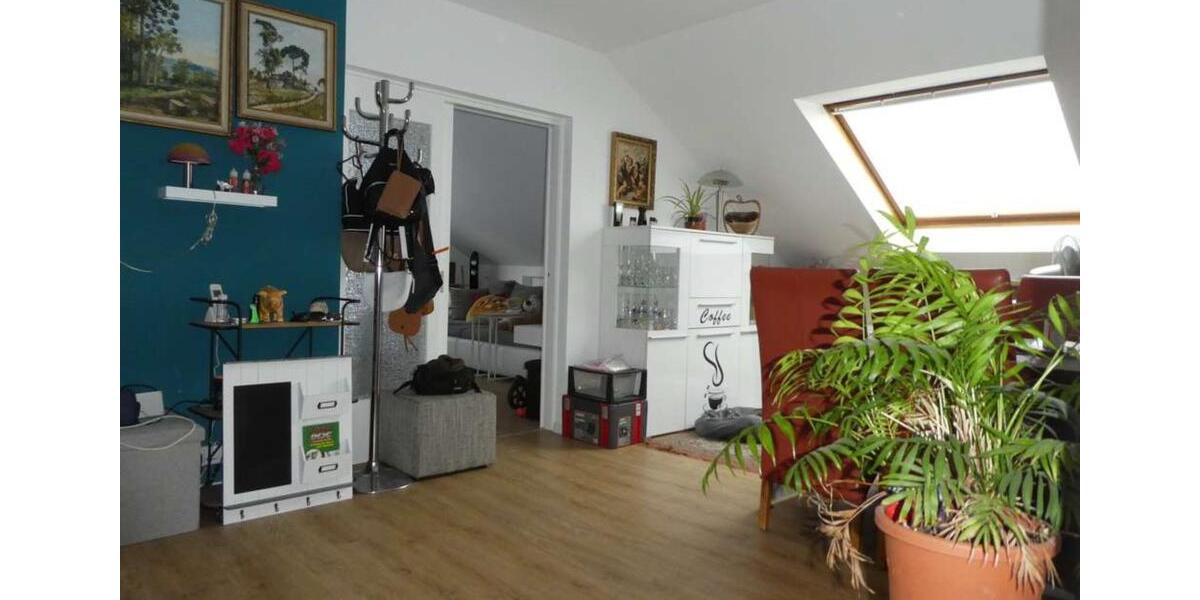 Dachgeschoßwohnung Illingen - 4 Zimmer, 86 m&sup2;, 1.090&euro; | Angebot:25576463