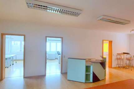 Gewerbeobjekt Ötisheim - 1.290&euro; | Angebot:25792101