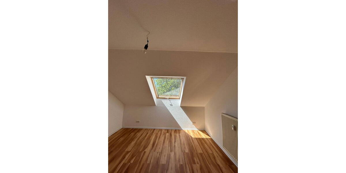 Etagenwohnung Bretten - 3 Zimmer, 80 m&sup2;, 970&euro; | Angebot:26770451