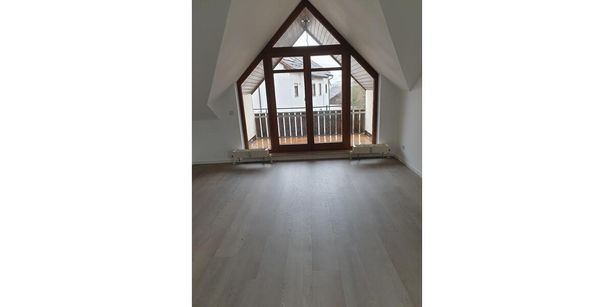 Dachgeschoßwohnung Besigheim - 2 Zimmer, 66 m&sup2;, 760&euro; | Angebot:25876539