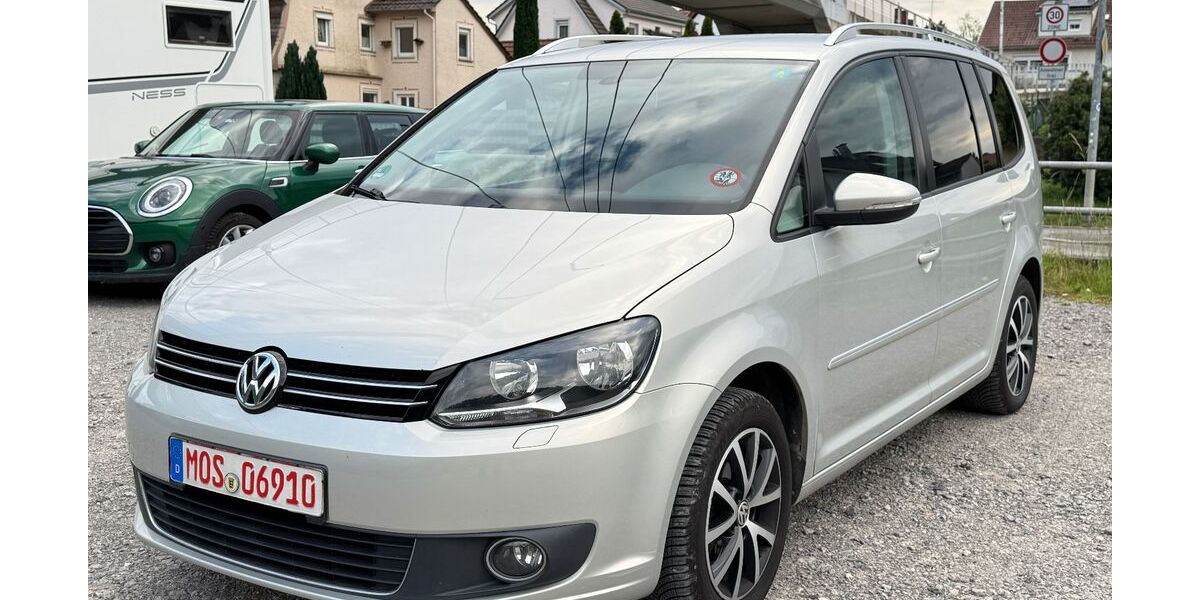 VW Touran 142.953 km 8.790 &euro; Haßmersheim 74855