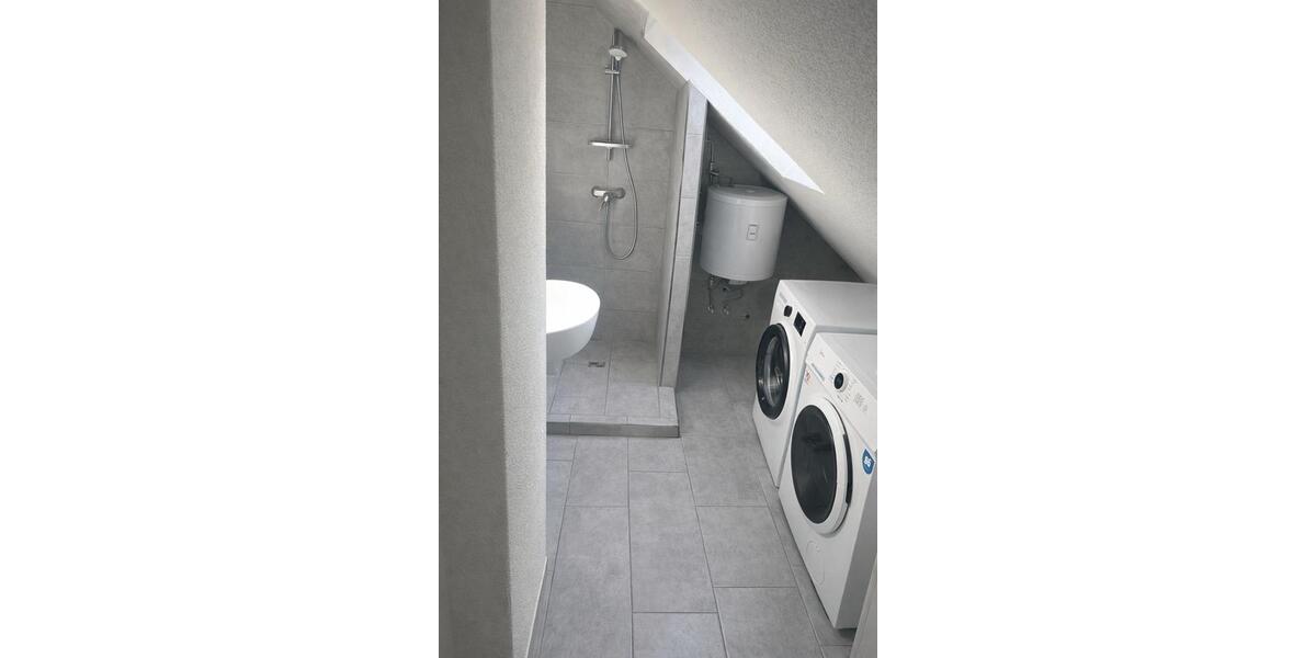 Dachgeschoßwohnung Haßmersheim - 3 Zimmer, 75 m&sup2;, 800&euro; | Angebot:25366413