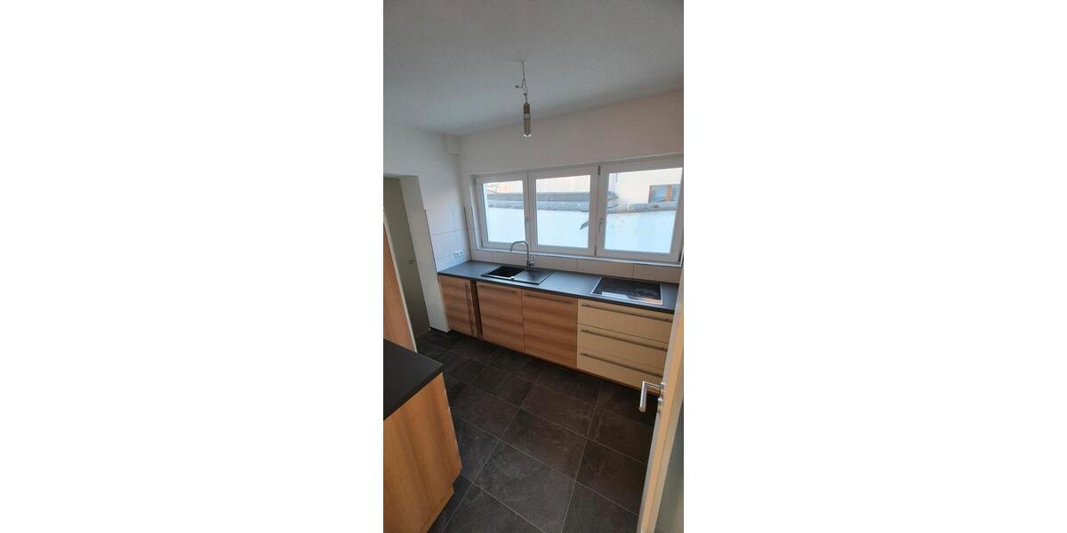 Hochparterre Heilbronn Kernstadt - 3 Zimmer, 83 m&sup2;, 1.450&euro; | Angebot:25570952