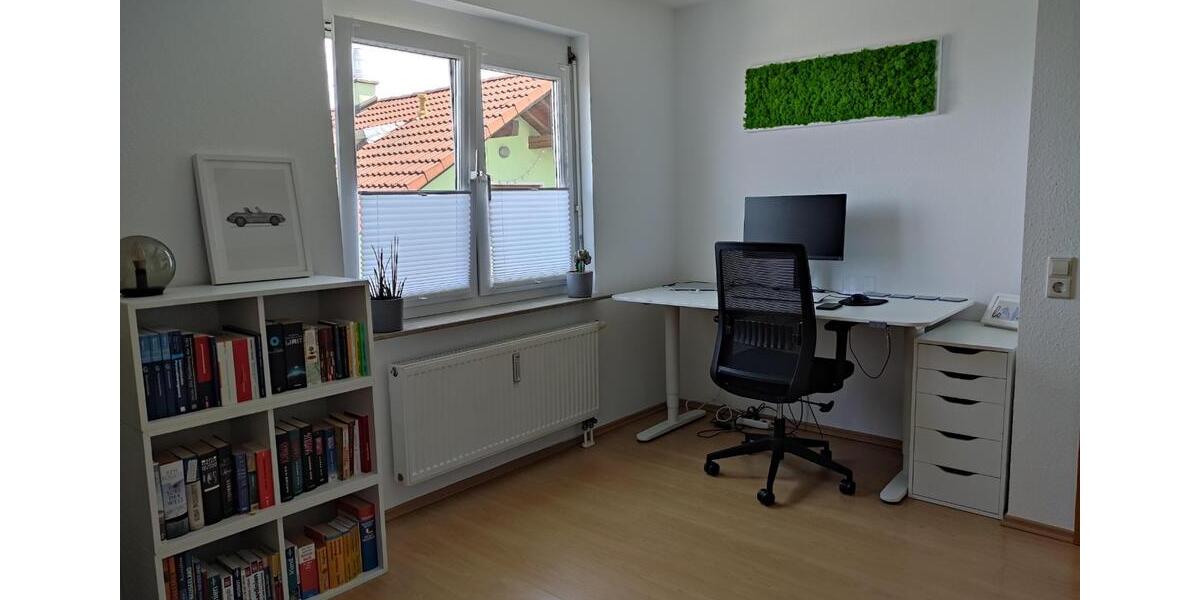 Dachgeschoßwohnung Eberdingen - 6 Zimmer, 122 m&sup2;, 1.500&euro; | Angebot:24369638