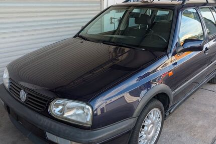 VW Golf 47.500 km 11.900 &euro; Bruchsal 76646