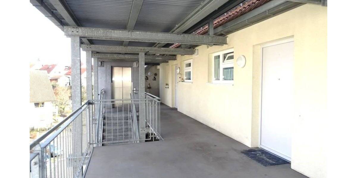 Etagenwohnung Sersheim - 2 Zimmer, 49 m&sup2;, 179.000&euro; | Angebot:25749234