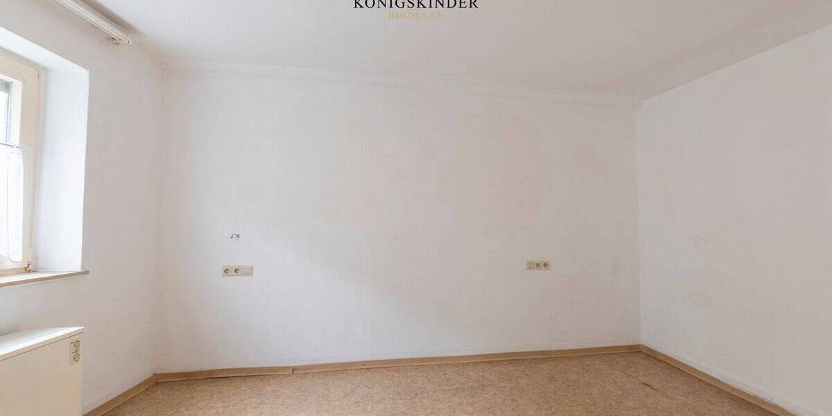 Mehrfamilienhaus, Wohnhaus Hessigheim - 6 Zimmer, 133 m&sup2;, 325.000&euro; | Angebot:25671690