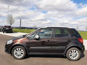 Suzuki SX4 Classic 1.6 VVT 4x2 Style AHK M+S 58.667 km 9.990 &euro; Obrigheim-Asbach 74847