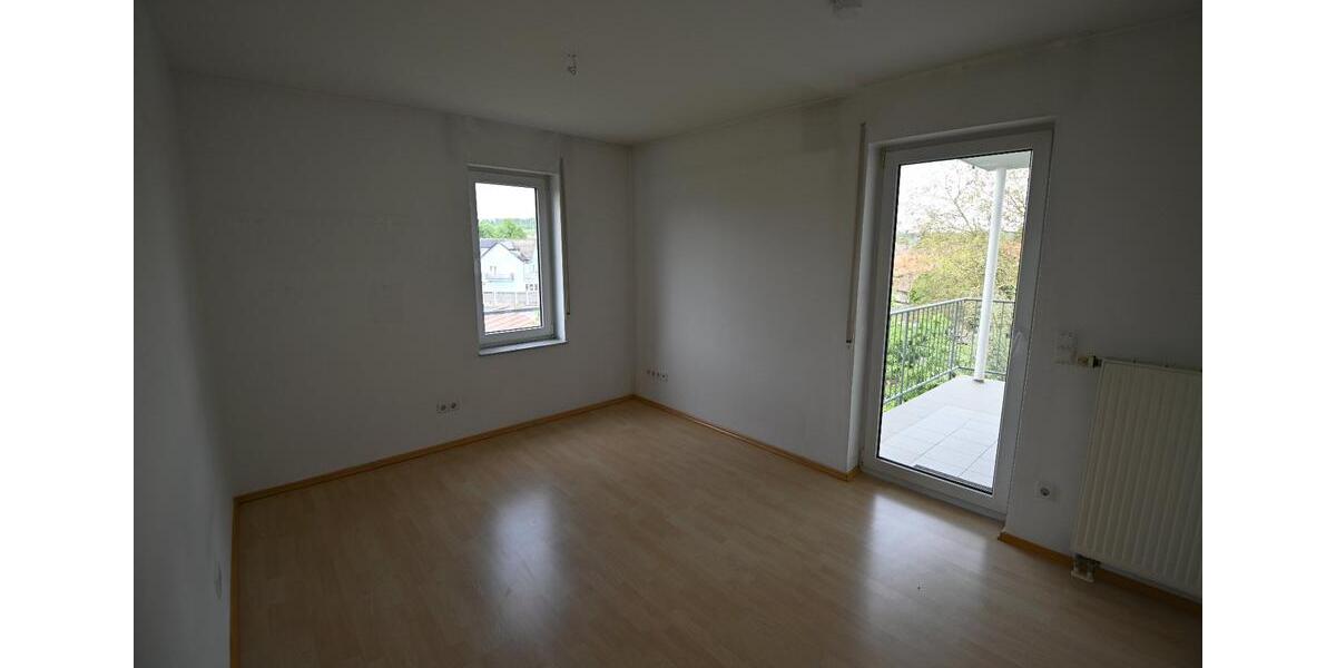 Etagenwohnung Walzbachtal - 3.5 Zimmer, 105 m&sup2;, 1.260&euro; | Angebot:26578985