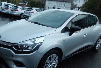 Renault Clio 65.200 km 8.999 &euro; Mosbach/Neckarelz 74821
