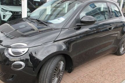 Fiat 500e 5.800 km 18.680 &euro; Niefern-Öschelbronn 75223