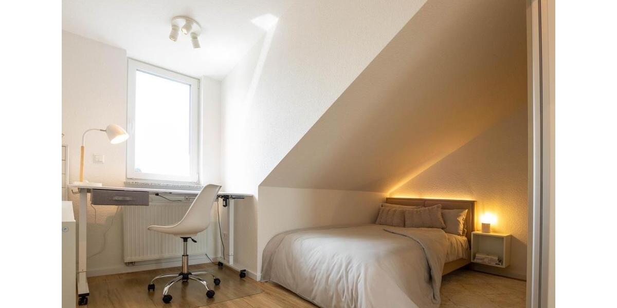 Dachgeschoßwohnung Illingen - 2 Zimmer, 50 m&sup2;, 995&euro; | Angebot:25272107