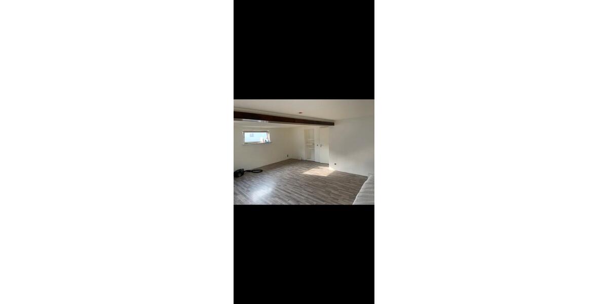 Etagenwohnung Bruchsal - 2 Zimmer, 65 m&sup2;, 850&euro; | Angebot:25899666