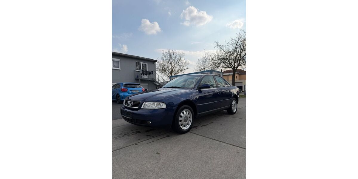 Audi A4 141.000 km 2.999 &euro; Oedheim 74229