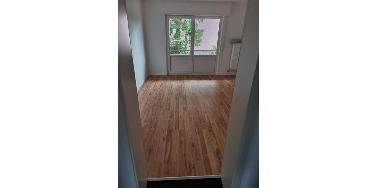 Erdgeschoßwohnung Nußloch - 4 Zimmer, 97 m&sup2;, 1.225&euro; | Angebot:25893596