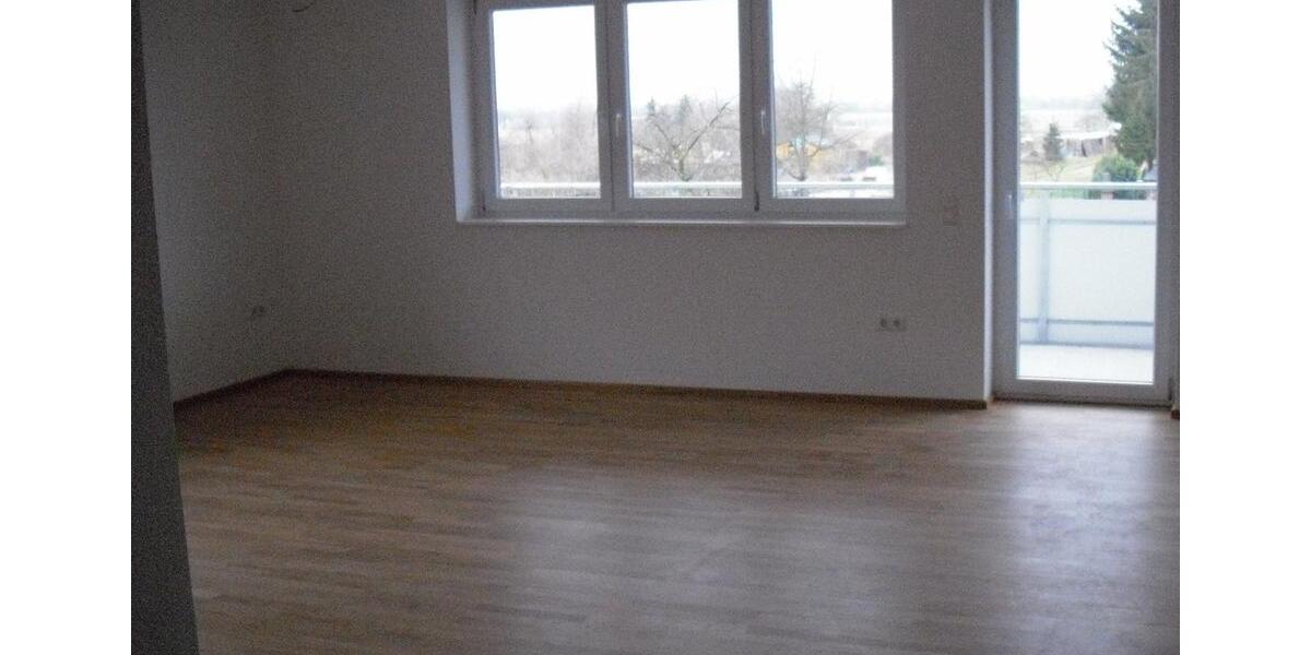 Etagenwohnung Forst - 3.5 Zimmer, 105 m&sup2;, 1.250&euro; | Angebot:26639156