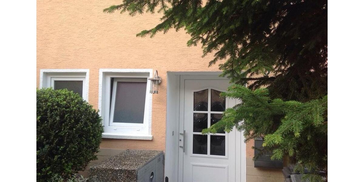 Etagenwohnung Aglasterhausen - 3 Zimmer, 85 m&sup2;, 775&euro; | Angebot:25976215