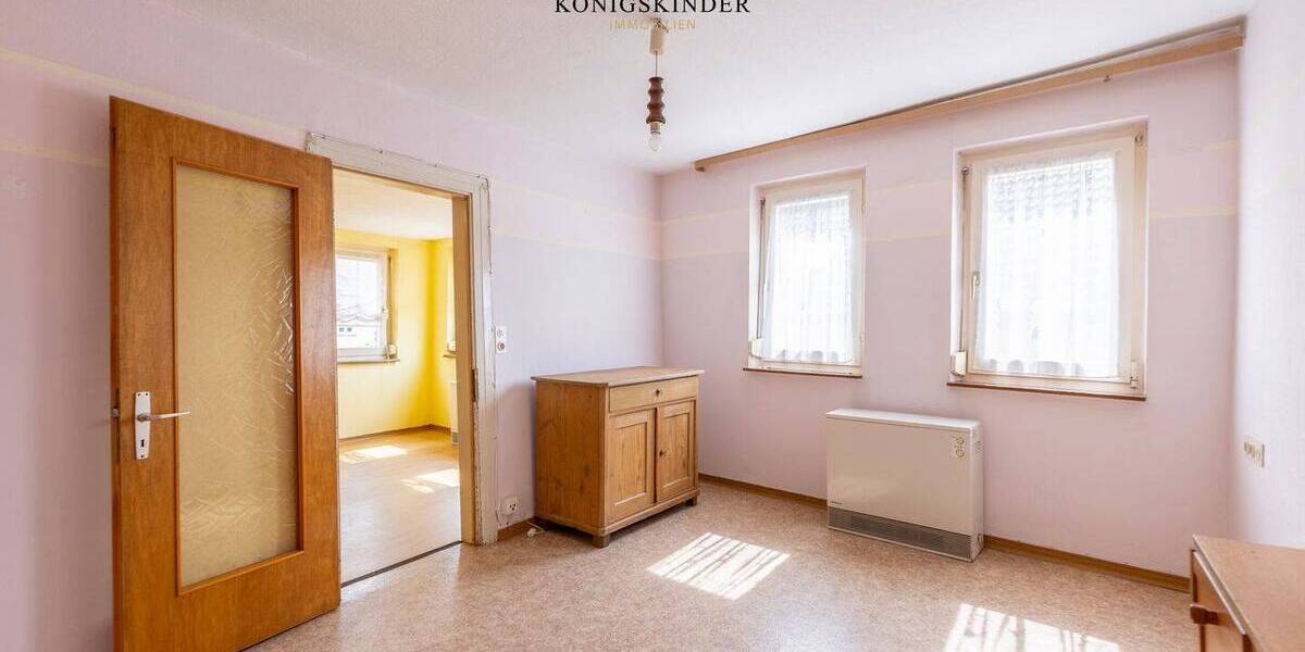 Mehrfamilienhaus, Wohnhaus Hessigheim - 6 Zimmer, 133 m&sup2;, 325.000&euro; | Angebot:25671690