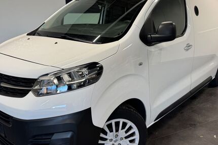 Opel Vivaro 111.341 km 13.490 &euro; Bretten 75015
