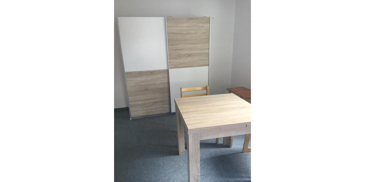 Etagenwohnung Mosbach - 3 Zimmer, 77 m&sup2;, 200&euro; | Angebot:25309310