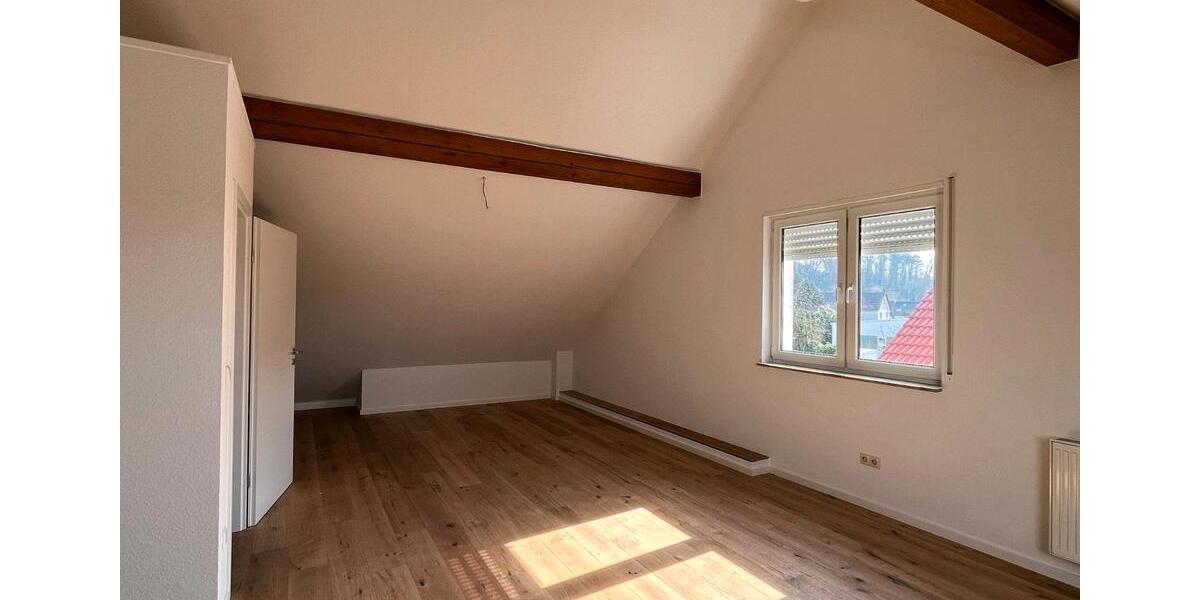 Doppelhaushälfte Mauer - 7 Zimmer, 200 m&sup2;, 2.150&euro; | Angebot:25420871