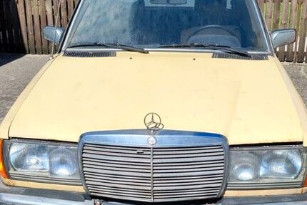 Mercedes-Benz 200 330.000 km 1.995 &euro; Karlsdorf-Neuthard 76689