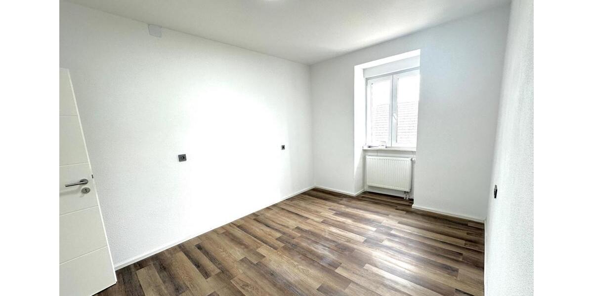 Mehrfamilienhaus, Wohnhaus Bretten - 9 Zimmer, 250 m&sup2;, 895.000&euro; | Angebot:26610987