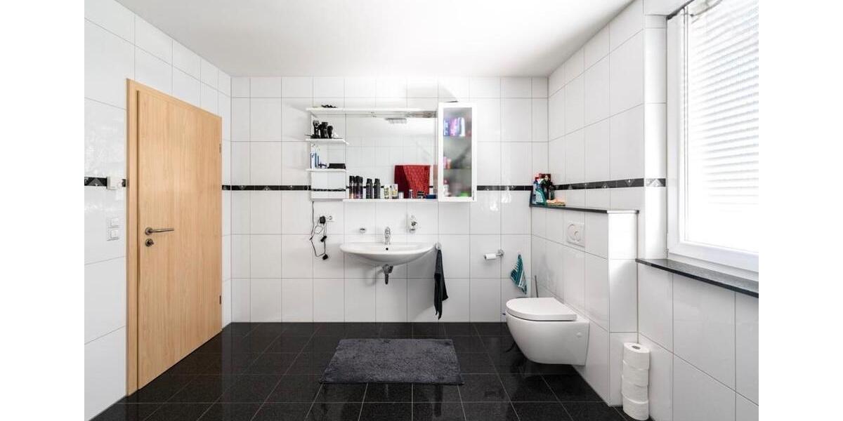 Einfamilienhaus Schwaigern - 6 Zimmer, 180 m&sup2;, 590.000&euro; | Angebot:24534865