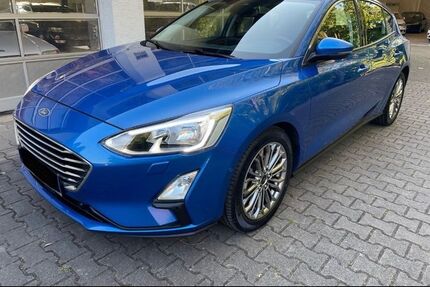 Ford Focus 79.000 km 9.800 &euro; Brackenheim 74336