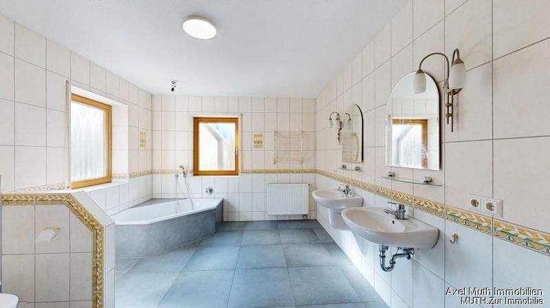 Einfamilienhaus Eppingen Rohrbach - 1 Zimmer, 326 m&sup2;, 499.500&euro; | Angebot:25660542