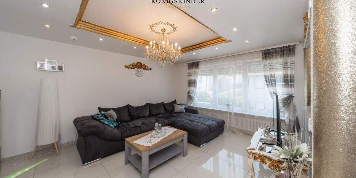 Mehrfamilienhaus, Wohnhaus Kirchheim am Neckar - 7 Zimmer, 164 m&sup2;, 449.000&euro; | Angebot:25676488