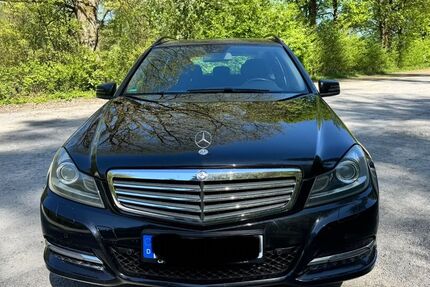 Mercedes-Benz C 220 230.500 km 7.555 &euro; Eberdingen 71735
