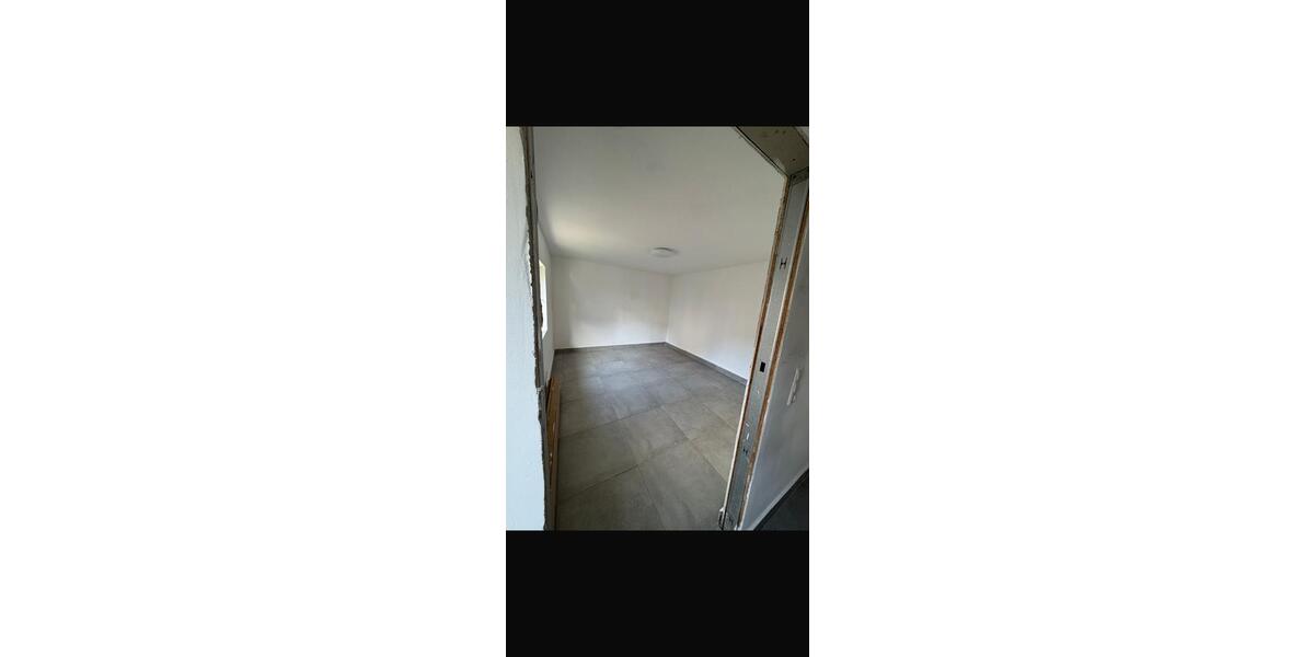 Etagenwohnung Sandhausen - 2 Zimmer, 55 m&sup2;, 1.000&euro; | Angebot:25658005