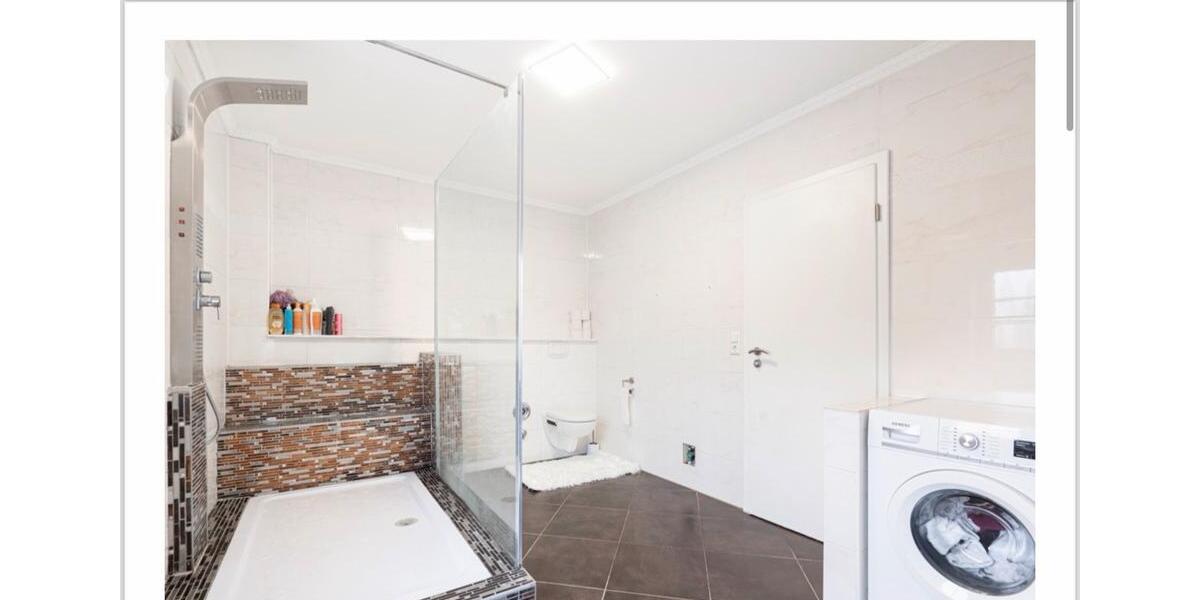 Einfamilienhaus Nordheim - 7 Zimmer, 270 m&sup2;, 3.200&euro; | Angebot:26618245