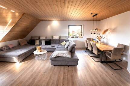 Haus Kirchardt - 7 Zimmer, 219 m&sup2;, 569.000&euro; | Angebot:25693235