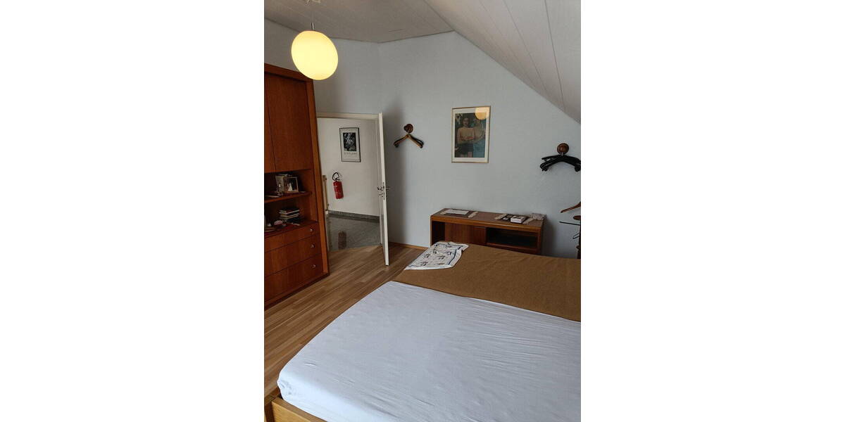 Einfamilienhaus Wiernsheim - 5 Zimmer, 127 m&sup2;, 1.560&euro; | Angebot:26527569