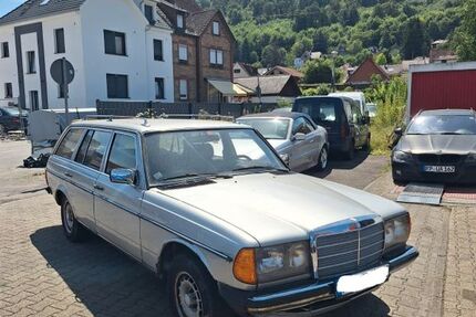 Mercedes-Benz 230 635.000 km 1.699 &euro; Neckargemünd 69151
