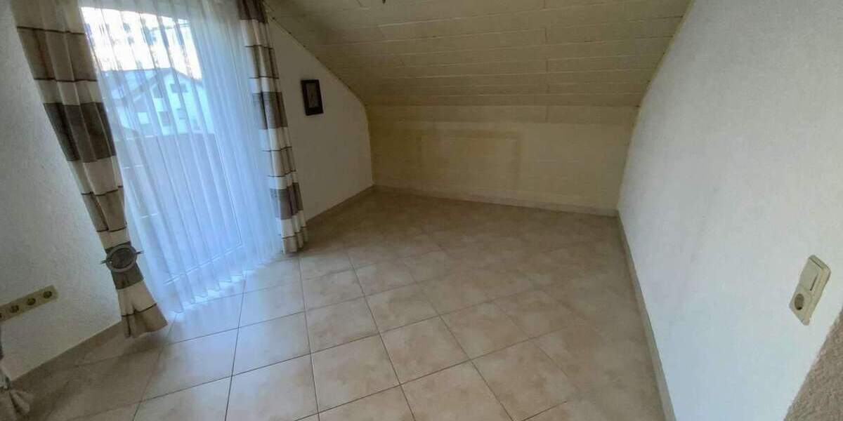 Etagenwohnung Walldorf - 4 Zimmer, 82 m&sup2;, 299.000&euro; | Angebot:25819050