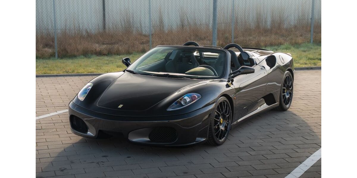 Ferrari F430 12.107 km 244.900 &euro; Oberderdingen 75038
