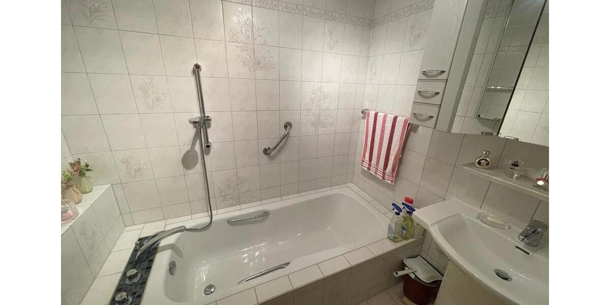 Etagenwohnung Heilbronn Kernstadt - 4.5 Zimmer, 96 m&sup2;, 375.000&euro; | Angebot:25644988