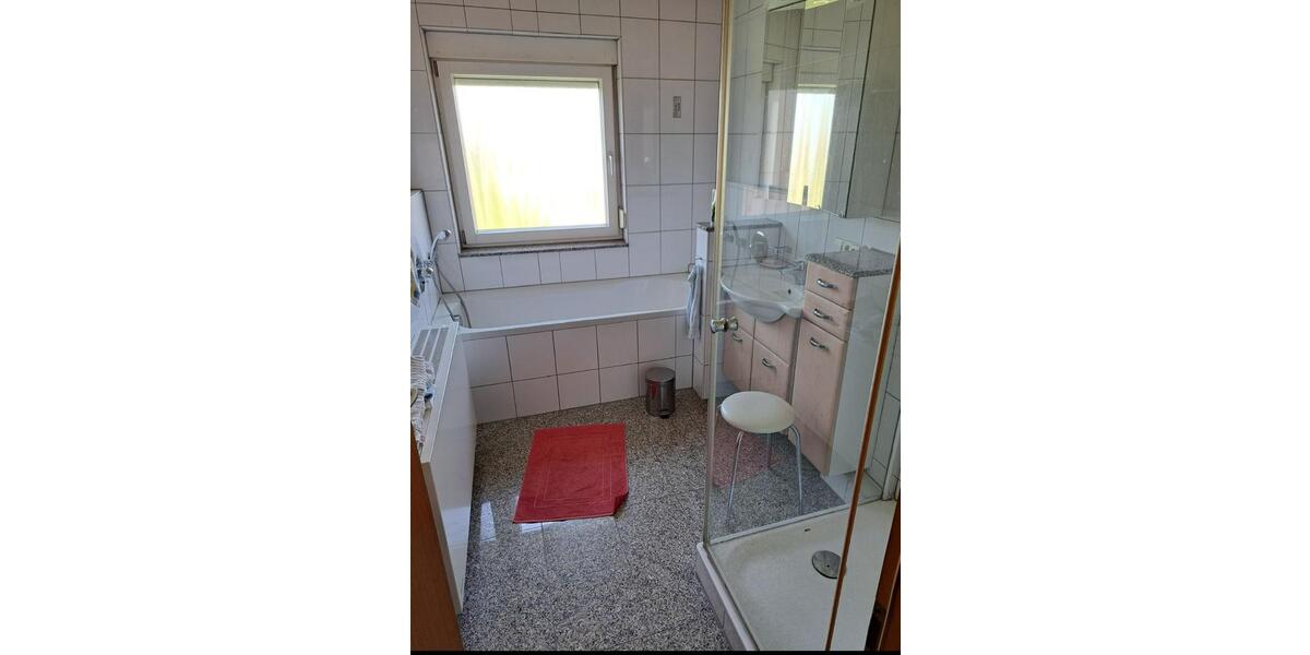 Doppelhaushälfte Mühlacker - 5 Zimmer, 116 m&sup2;, 1.400&euro; | Angebot:24945242