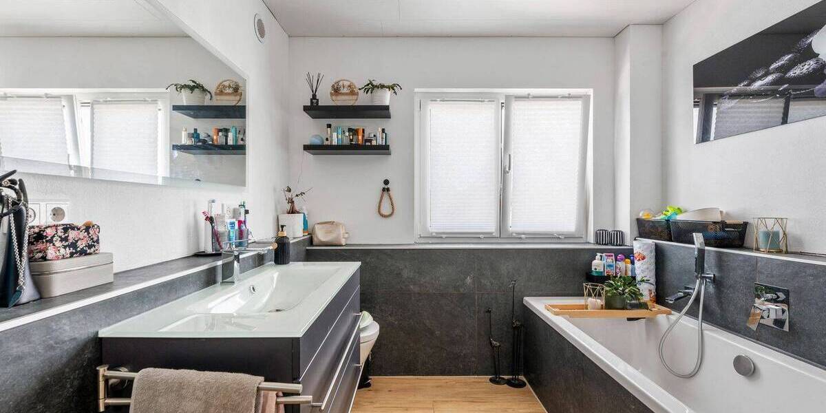 Doppelhaushälfte Kirchardt - 5 Zimmer, 149 m&sup2;, 479.000&euro; | Angebot:26037403